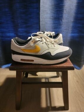 Nike Men’s Air Max 1